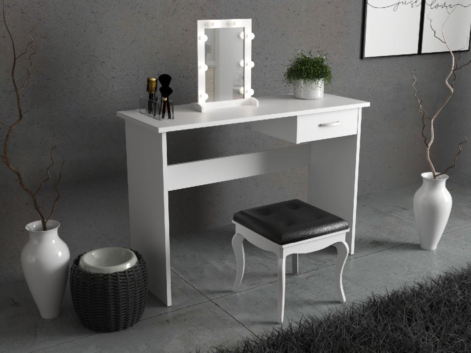 Biurko Szanto z szuflada i funkcja toaletki w kolorze bialy mat i na tle rzeczywistym